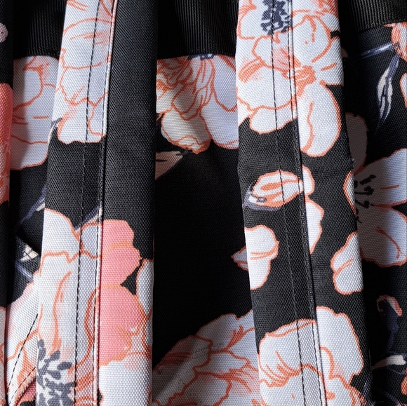 Roxy pack sack . - Picture 2 of 2